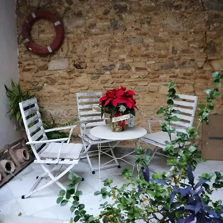 El Patio Apartment